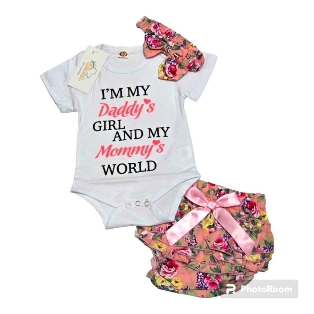 I'm My Daddy's Girl And My Mommy's World Baby Clothes Sets - Picture 1 of 6